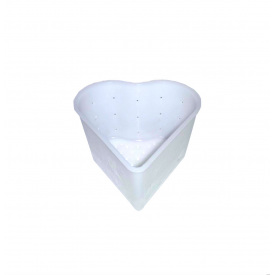 Форма для сиру "Серце" 10 х 10,5 h-6,5 см вихід продукції 0,15-0,25 кг. пластикова Консенсус